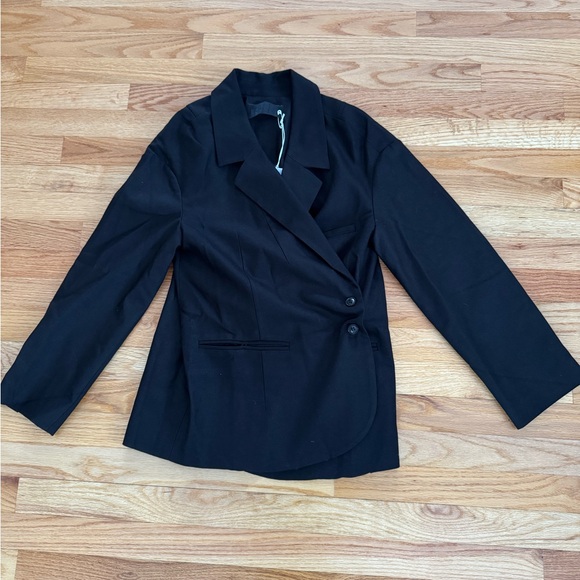Roucha Oba Wrap Blazer in Black NWT Size AA Petite Small - Picture 2 of 3